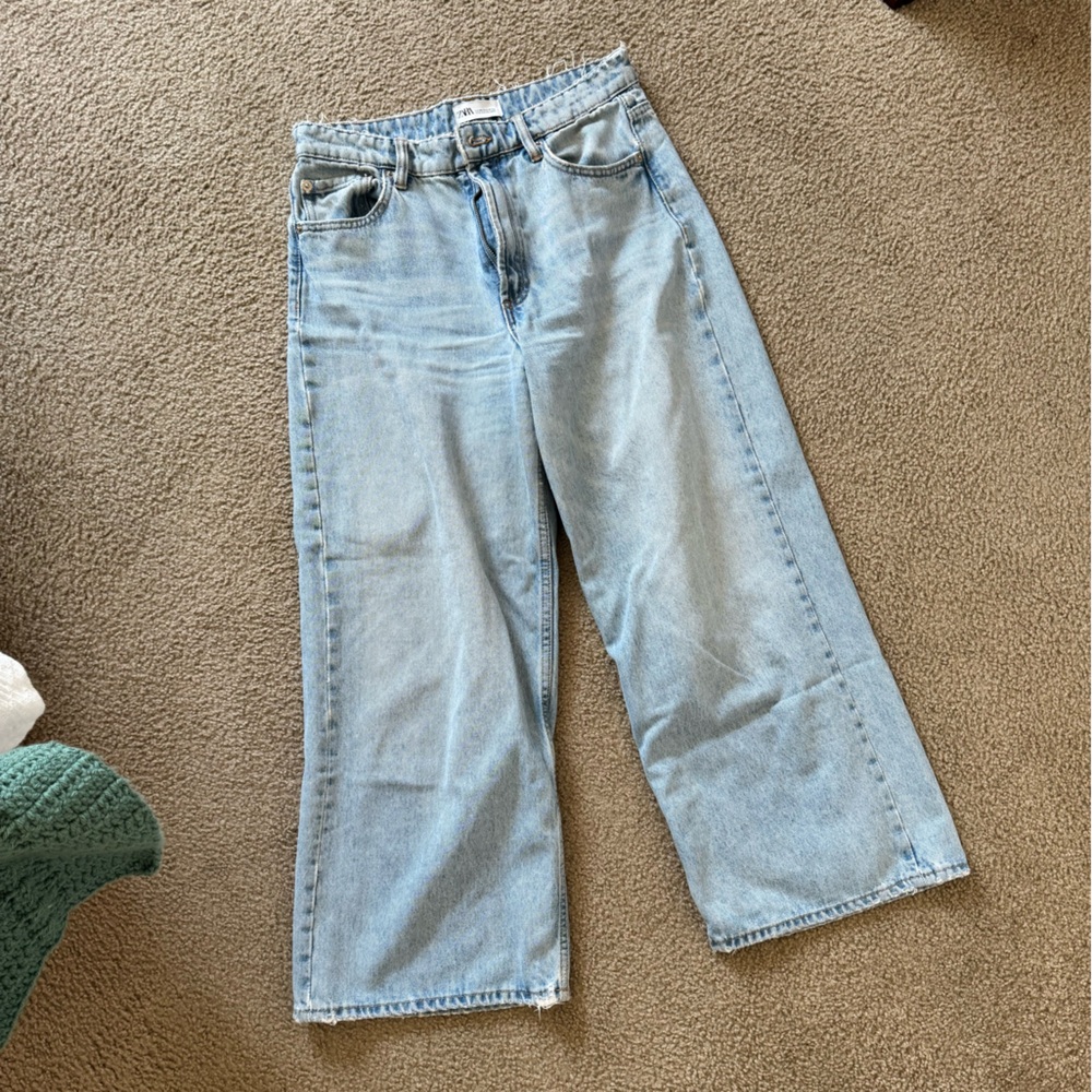 Zara Wide Leg Crop Jeans